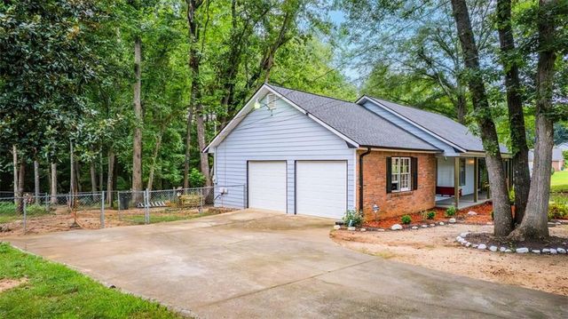 232 CLARKDELL Drive, Stockbridge, GA 30281