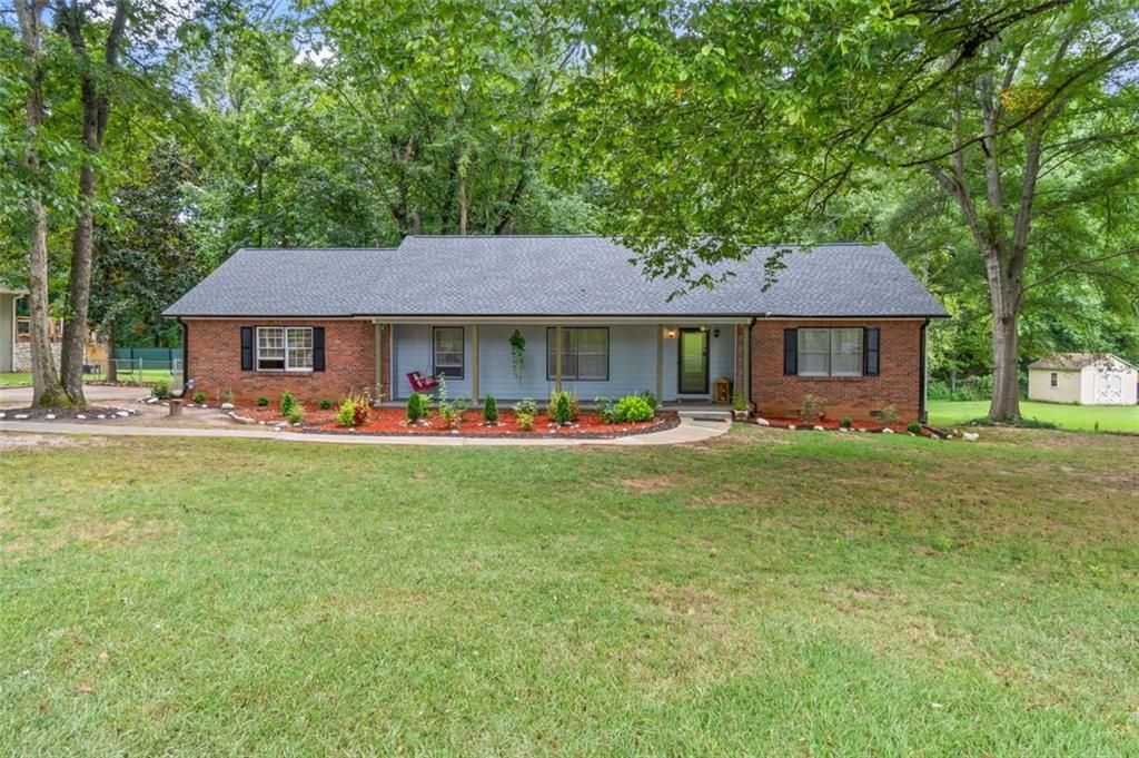 232 CLARKDELL Drive, Stockbridge, GA 30281
