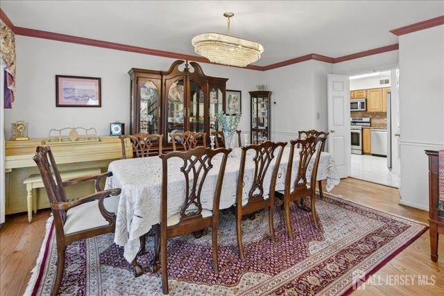 25 Kinglet Drive N, Plainsboro, NJ 08512