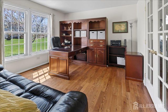 25 Kinglet Drive N, Plainsboro, NJ 08512