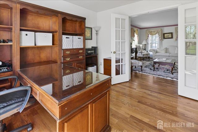 25 Kinglet Drive N, Plainsboro, NJ 08512