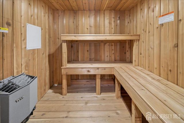 25 Kinglet Drive N, Plainsboro, NJ 08512