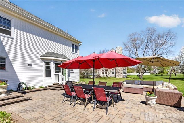 25 Kinglet Drive N, Plainsboro, NJ 08512