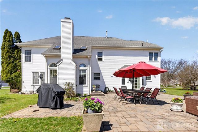 25 Kinglet Drive N, Plainsboro, NJ 08512