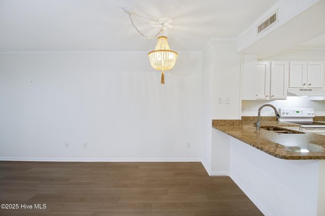 2503 W Ft Macon Road 207-A, Atlantic Beach, NC 28512