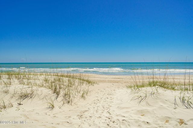 2503 W Ft Macon Road 207-A, Atlantic Beach, NC 28512