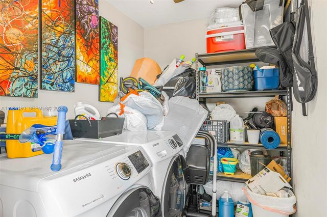 605 Ives Dairy Rd 305-7, Miami, FL 33179