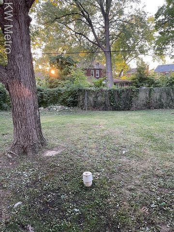 8559-8563 Wyoming Avenue, Detroit, MI 48204