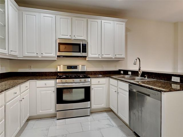 3315 W DE LEON STREET 6, Tampa, FL 33609