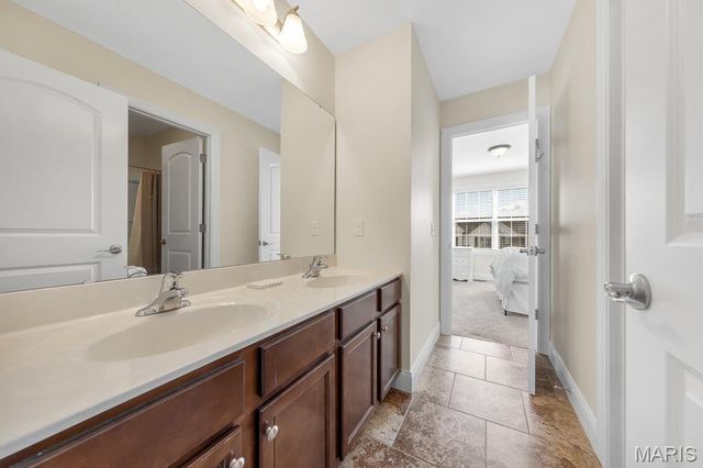 715 Cooper Way Drive, O'fallon, MO 63368