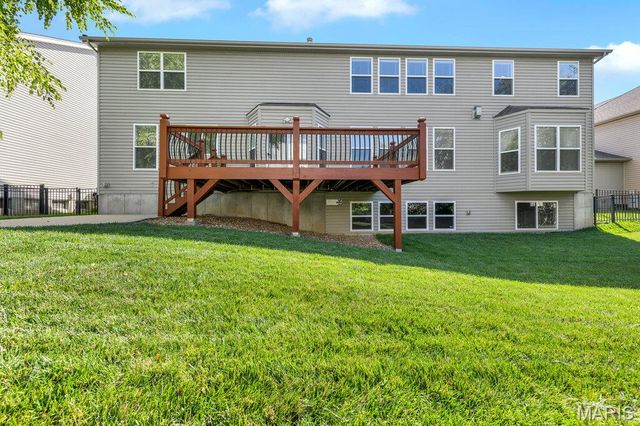 715 Cooper Way Drive, O'fallon, MO 63368