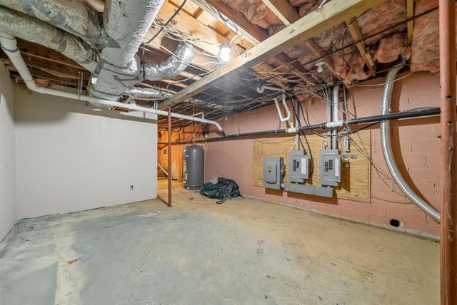 12246 M J Boyd Rd, Crofton, KY 42217