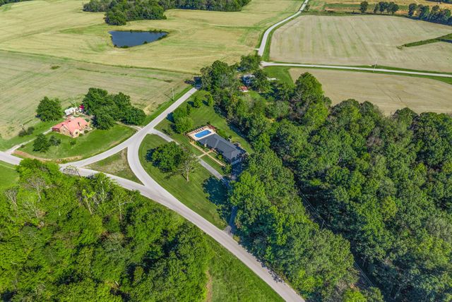 12246 M J Boyd Rd, Crofton, KY 42217