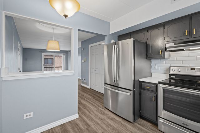 2815 Glenwood Lansing Road 205, Lynwood, IL 60411