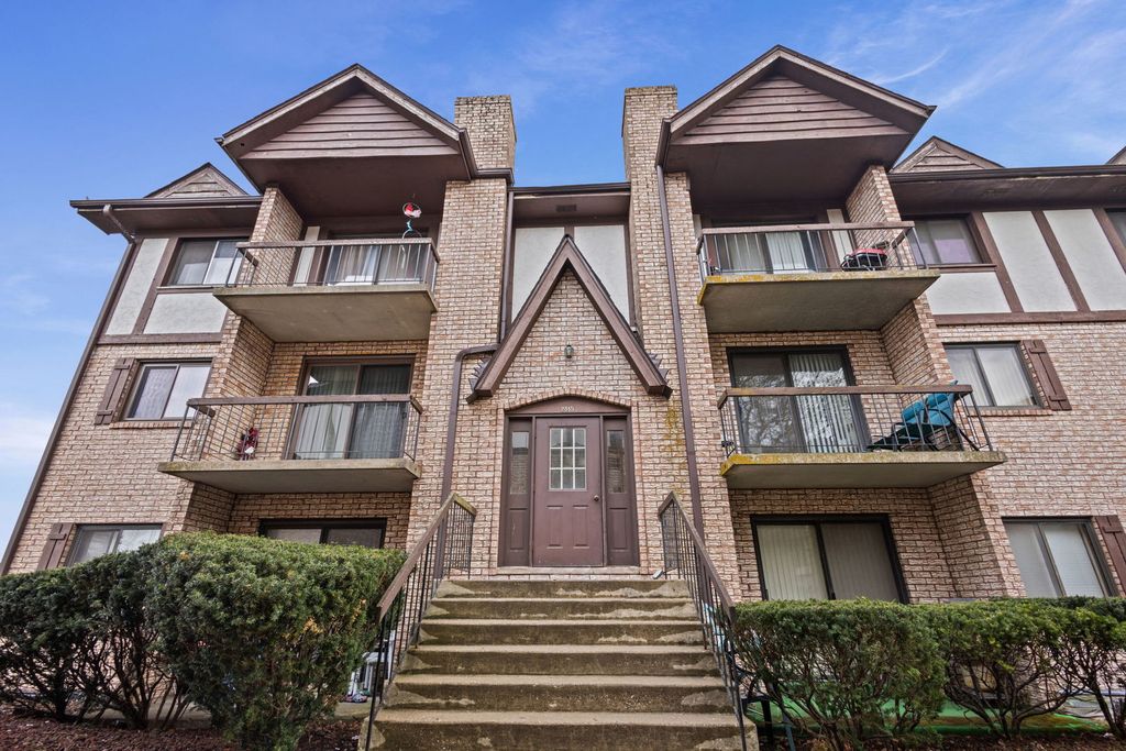 2815 Glenwood Lansing Road 205, Lynwood, IL 60411