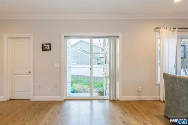 5 Benjamin Road, Tenafly, NJ 07670