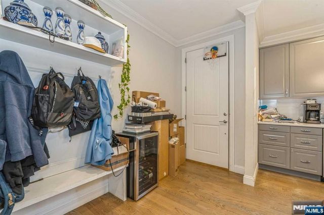 5 Benjamin Road, Tenafly, NJ 07670