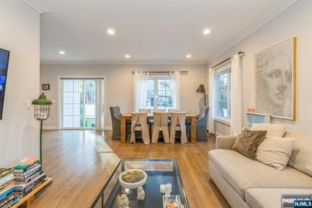 5 Benjamin Road, Tenafly, NJ 07670