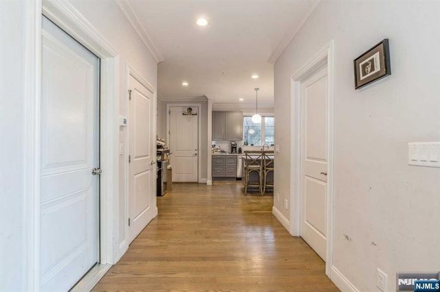 5 Benjamin Road, Tenafly, NJ 07670