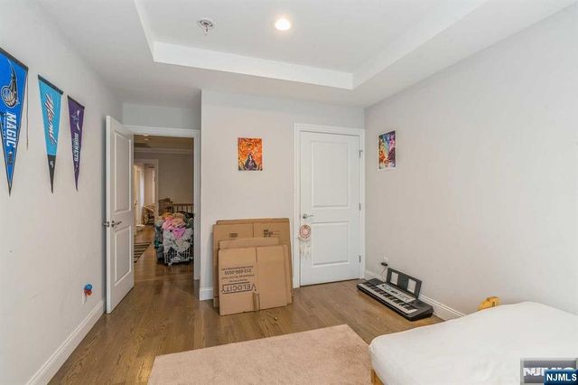 5 Benjamin Road, Tenafly, NJ 07670