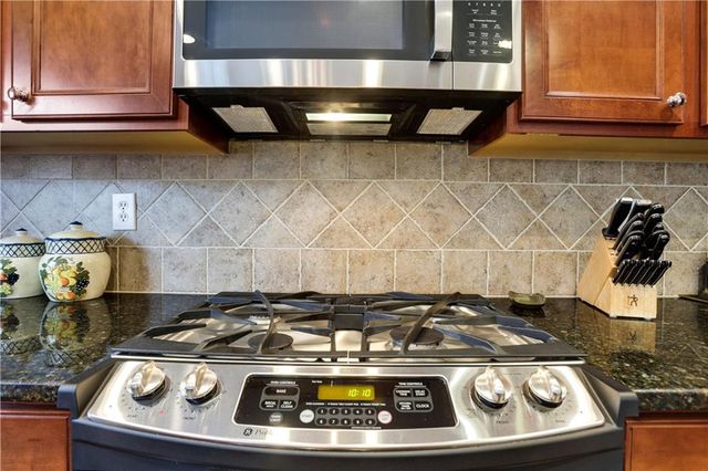 4916 Colchester Court SE 9, Atlanta, GA 30339