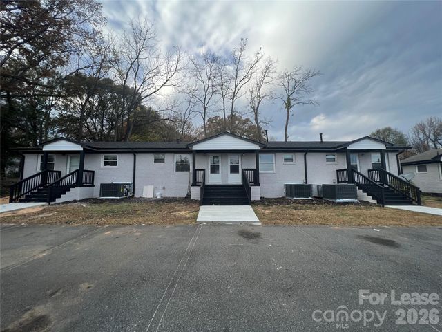 1300 Main Street 6, Mount Holly, NC 28120