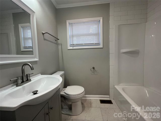 1300 Main Street 6, Mount Holly, NC 28120
