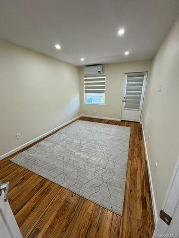 423 Beach 9th Street 2nd Floor, Far Rockaway, NY 11691