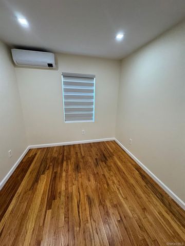 423 Beach 9th Street 2nd Floor, Far Rockaway, NY 11691