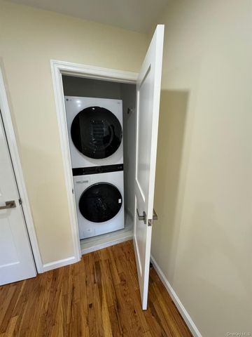 423 Beach 9th Street 2nd Floor, Far Rockaway, NY 11691