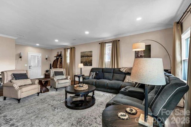 11974 US Highway 421 Highway N, Zionville, NC 26989