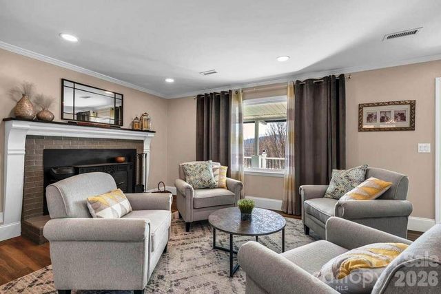 11974 US Highway 421 Highway N, Zionville, NC 26989