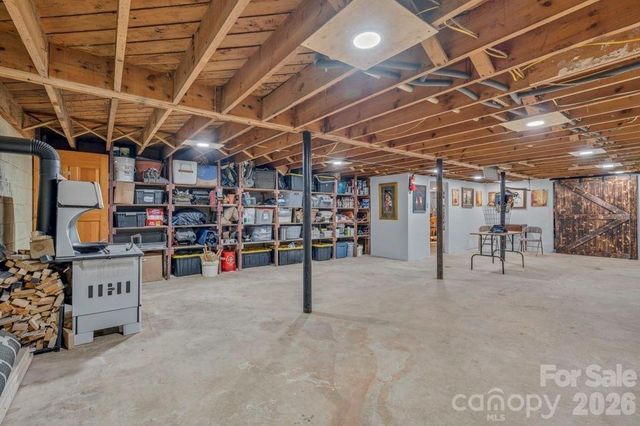 11974 US Highway 421 Highway N, Zionville, NC 26989