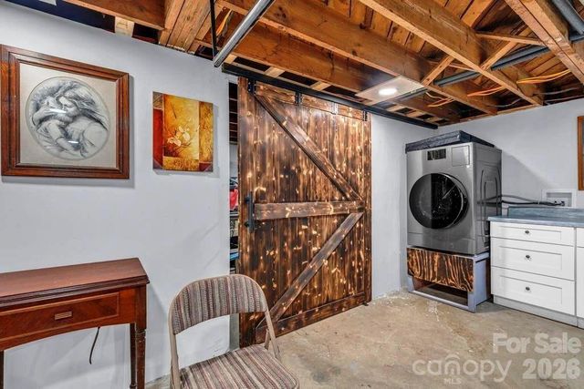 11974 US Highway 421 Highway N, Zionville, NC 26989