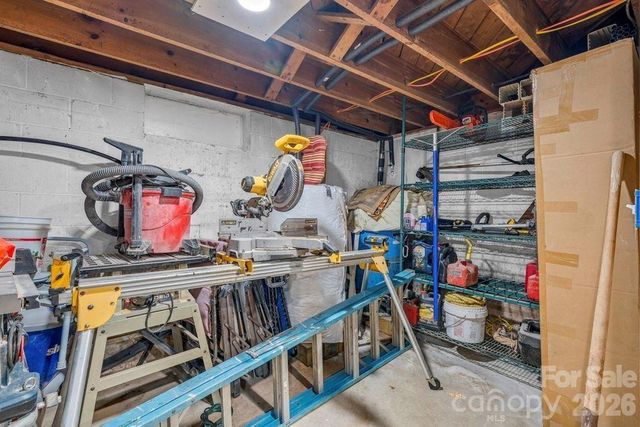 11974 US Highway 421 Highway N, Zionville, NC 26989