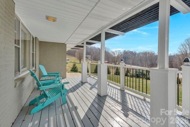 11974 US Highway 421 Highway N, Zionville, NC 26989