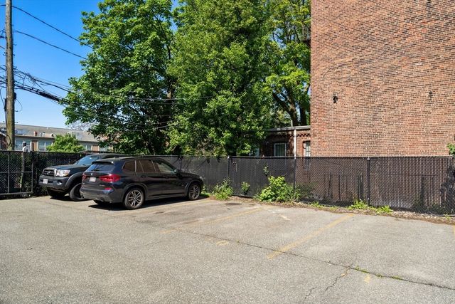 10 Williams Street 23, Boston, MA 02119