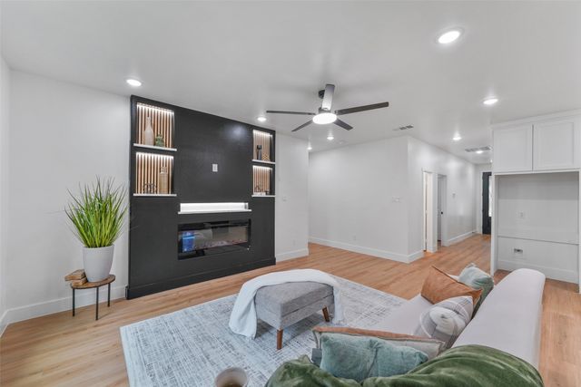 117 Parkside Drive, Trinidad, TX 75163