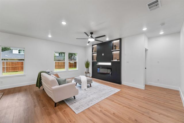 117 Parkside Drive, Trinidad, TX 75163