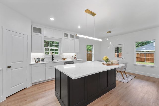 117 Parkside Drive, Trinidad, TX 75163