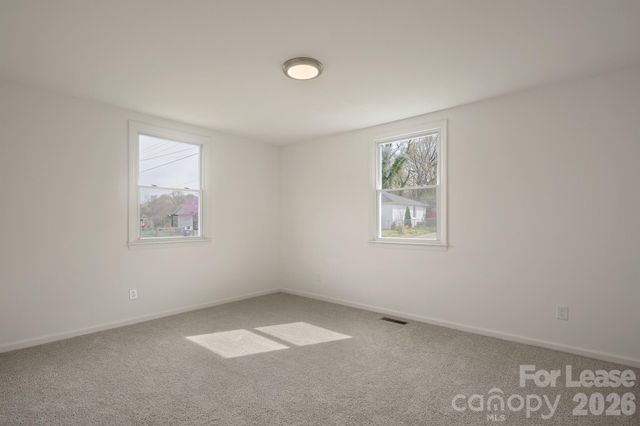 1417 N Oakwood Street, Gastonia, NC 28052