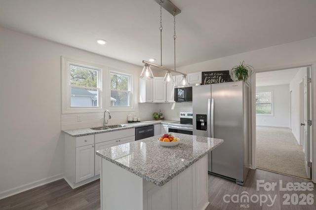 1417 N Oakwood Street, Gastonia, NC 28052