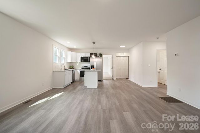 1417 N Oakwood Street, Gastonia, NC 28052