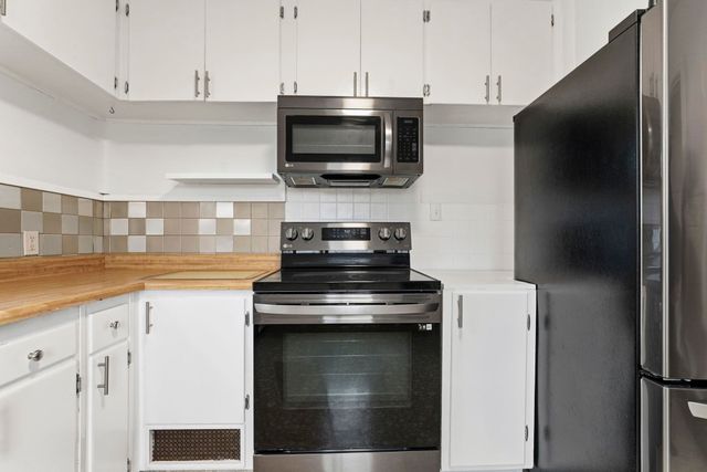 8015 E Carlisle Ave, Spokane Valley, WA 99212