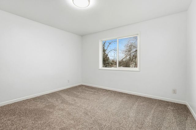 8015 E Carlisle Ave, Spokane Valley, WA 99212