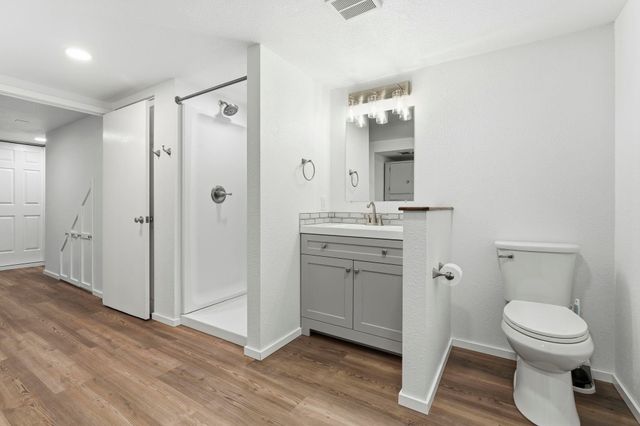 8015 E Carlisle Ave, Spokane Valley, WA 99212