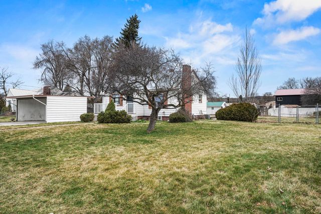 8015 E Carlisle Ave, Spokane Valley, WA 99212