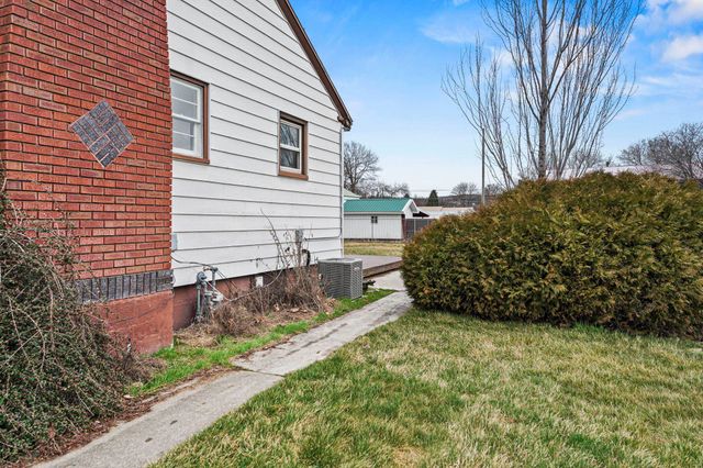 8015 E Carlisle Ave, Spokane Valley, WA 99212