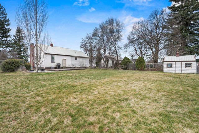 8015 E Carlisle Ave, Spokane Valley, WA 99212