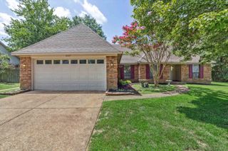 8437 OAK BOUGH CV, Memphis, TN 38018